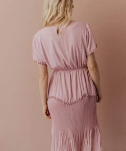 Vendor-unknown Dresses Sylvie Tiered Midi Dress Light Pink