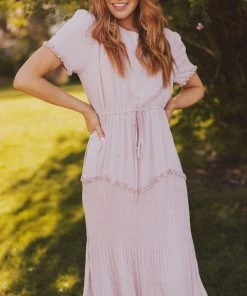 Vendor-unknown Dresses Sylvie Tiered Midi Dress Light Pink