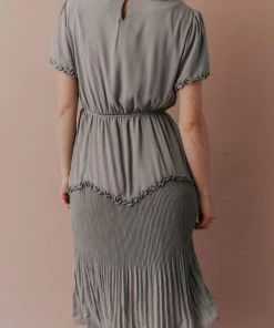 Vendor-unknown Dresses Sylvie Tiered Midi Dress Light Sage 11 Vendor-unknown Dresses Sylvie Tiered Midi Dress Light Sage