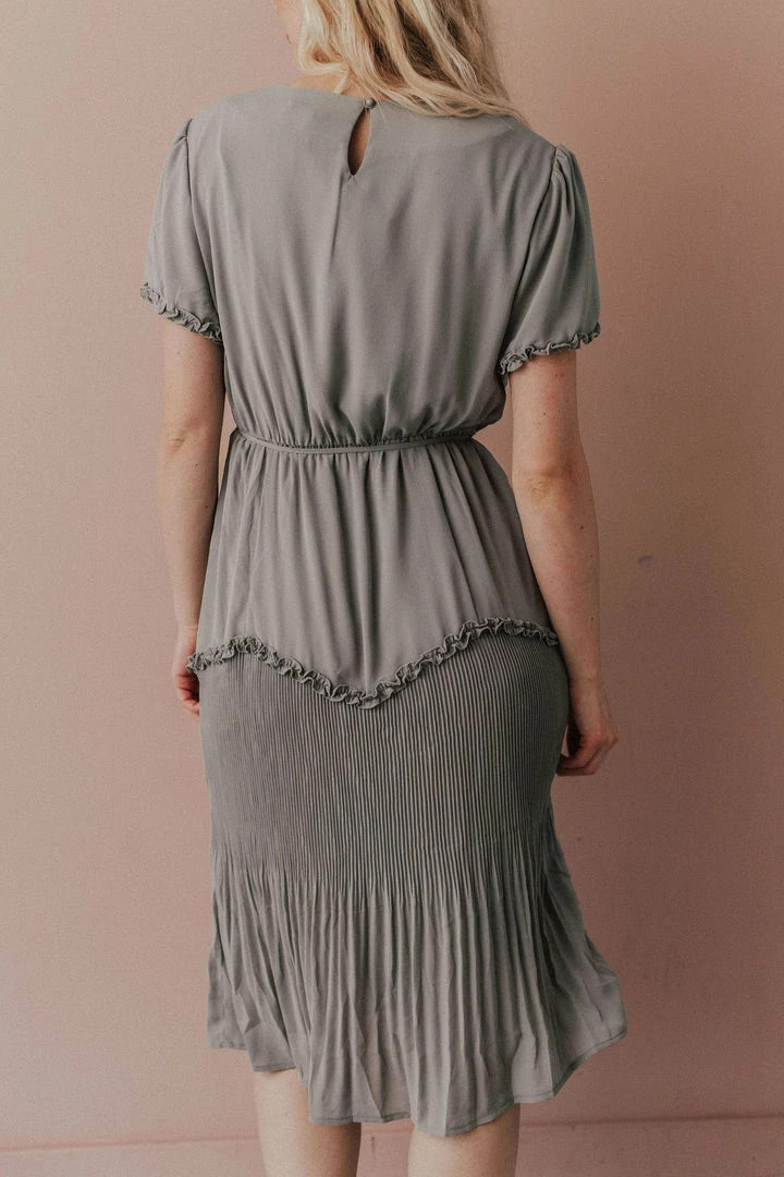 Vendor-unknown Dresses Sylvie Tiered Midi Dress Light Sage 7 Vendor-unknown Dresses Sylvie Tiered Midi Dress Light Sage