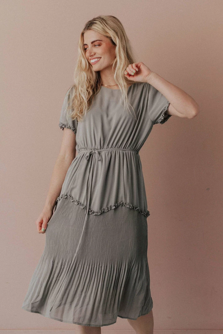Vendor-unknown Dresses Sylvie Tiered Midi Dress Light Sage 3 Vendor-unknown Dresses Sylvie Tiered Midi Dress Light Sage