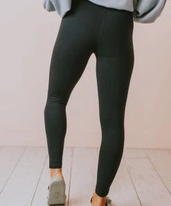 Lucy Avenue High Waisted Lycra-Blend Essential Leggings Black