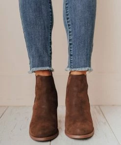 Arden Booties Brown
