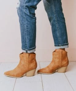 East Lion Shoes Beth Western Bootie Camel
