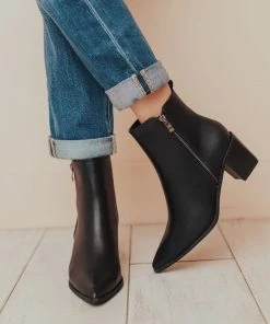 Cindy Zipper Booties Black Shoes