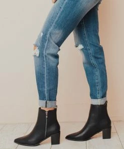 Cindy Zipper Booties Black Shoes