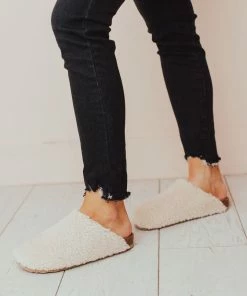 Desmond Slippers Beige