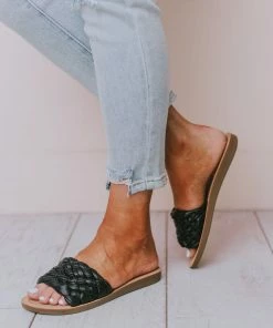 Vendor-unknown Shoes Scottie Braided Sandals Black