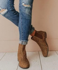 Lucy Avenue Side Stretch Booties Leopard Shoes
