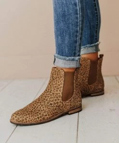 Lucy Avenue Side Stretch Booties Leopard Shoes