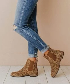 Lucy Avenue Side Stretch Booties Leopard Shoes