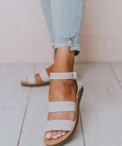 Fortune Dynamic Shoes Clover Buckled Sandals Stone