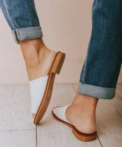 Elio Slip On Sandals White