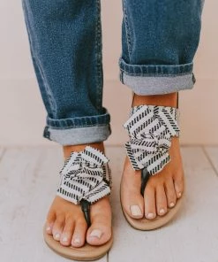 Shoes Elowen Bow Sandals Black/Beige