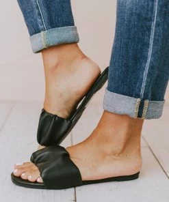 Shoes Flora Ruched Sandal Black