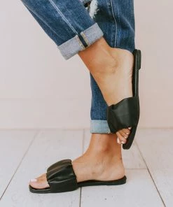 Shoes Flora Ruched Sandal Black