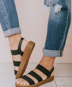 Shoes Leland Stretchy Sandals Black