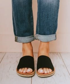 Shoes Leora Slip On Sandals Black