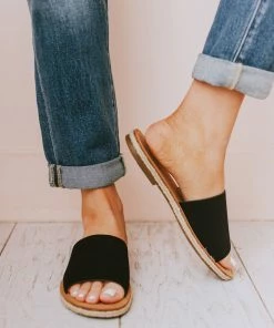 Shoes Leora Slip On Sandals Black