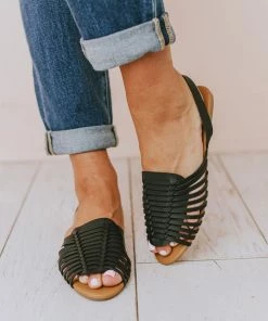 Mariposa Strappy Sandal Black