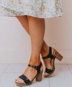 Fortune Dynamic Coralie Buckled Heels Black