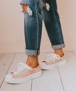 Fortune Dynamic Shoes Finlo Lace Up Sneakers Pink