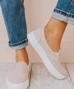 Shoes Perforated Sneakers Mauve