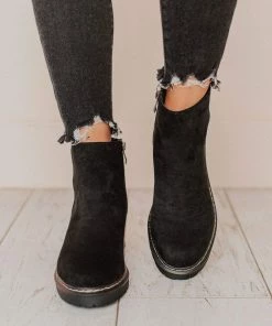 Lucy Avenue Wylde Bootie Black