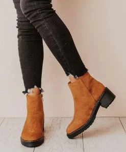 Lucy Avenue Wylde Bootie Camel