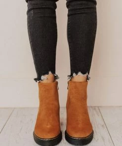 Lucy Avenue Wylde Bootie Camel