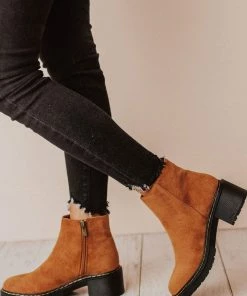 Lucy Avenue Wylde Bootie Camel