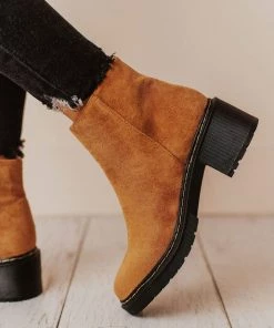 Lucy Avenue Wylde Bootie Camel