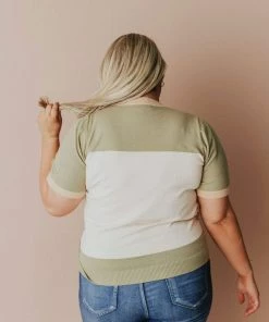 Vendor-unknown PLUS EXCLUSIVE! Taysia Colorblock Short Sleeve Sweater Olive