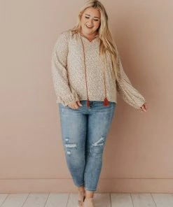 Vendor-unknown Plus Size EXCLUSIVE! Jacqueline Floral Top With Tassels 19 Vendor-unknown Plus Size EXCLUSIVE! Jacqueline Floral Top With Tassels