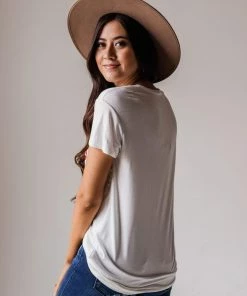 Vendor-unknown Star Kiss Graphic Tee