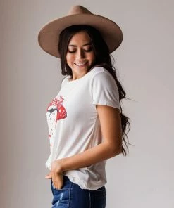 Vendor-unknown Star Kiss Graphic Tee