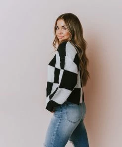 Lucy Avenue Tops Eleanor Checkered Print Sweater Black/White